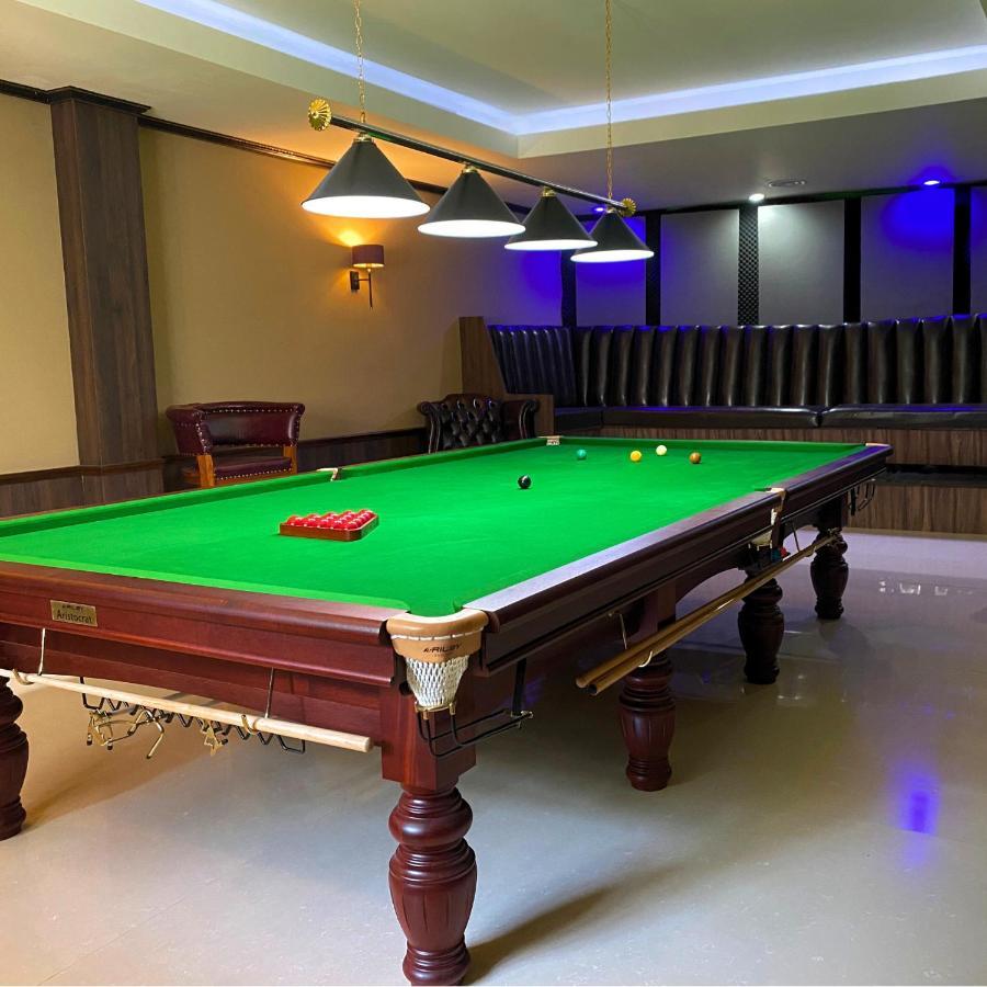 The Pleasure Dome Hotell Amed Eksteriør bilde
