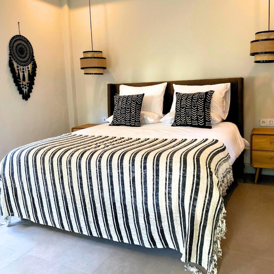The Pleasure Dome Hotell Amed Eksteriør bilde