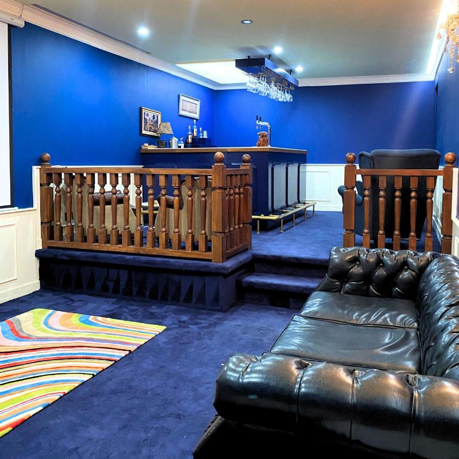 The Pleasure Dome Hotell Amed Eksteriør bilde